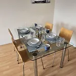 Sav Apartment Two Bed Flat Uxbridge